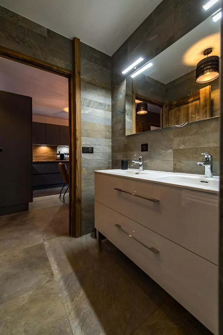 Appartement Neuf Traversant Avec Une Grande Terrasse Au Coeur Du Village - 6 Personnes Saint-Sorlin-dʼArves