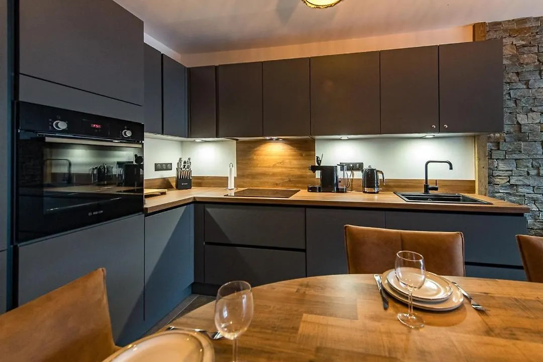 Appartement Neuf Traversant Avec Une Grande Terrasse Au Coeur Du Village - 6 Personnes Saint-Sorlin-dʼArves Apartamento